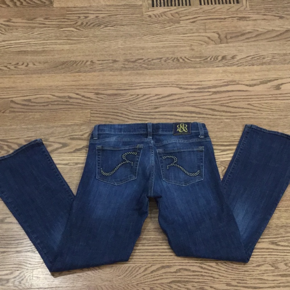 ROCK & REPUBLIC JEANS size 8 with 29 inch inseam